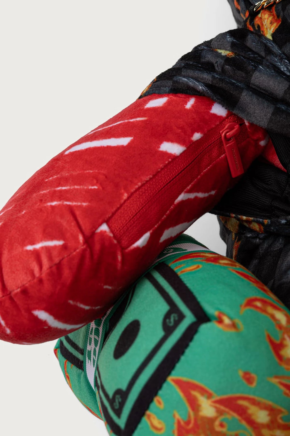 Sprayground - حقيبة ظهر ديابلو موني بير (Diablo Moneybear) باللون الأحمر 910B8696NSZ