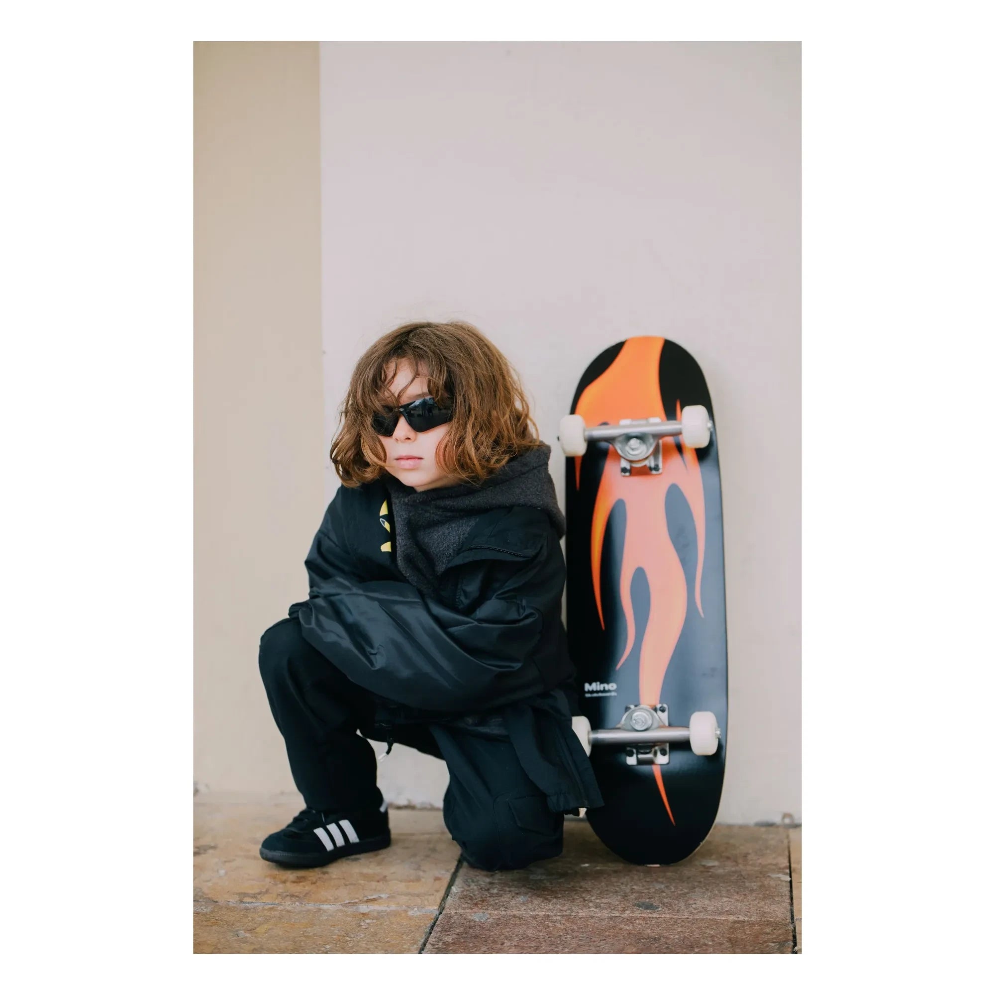 Mino Skateboards - Sunny Flame Skateboard | Schwarz