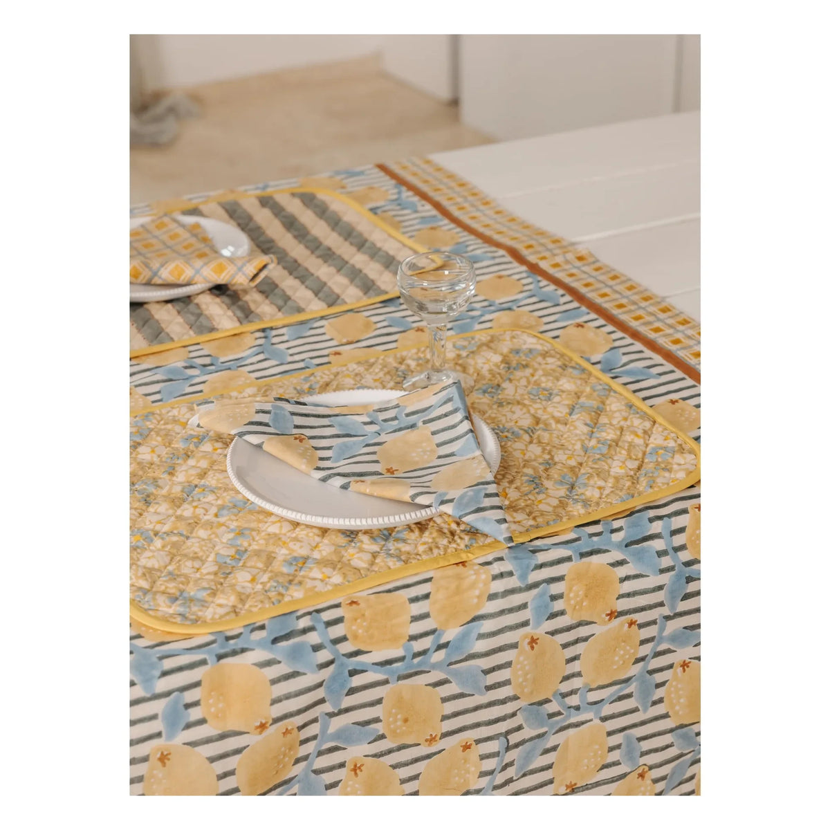 Le Monde Sauvage - Mantelería Sicilia | Amarillo