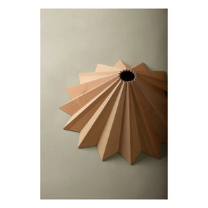 Schneid Studio - Lámpara de techo colgante Stratus de madera | Pino