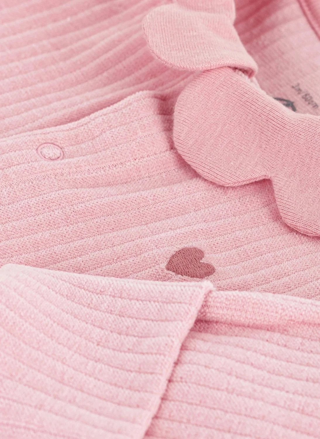 Petit Bateau - Dors Bien Kabartmalı Fırfırlı Yaka Organik Pamuklu Pijama | Pembe