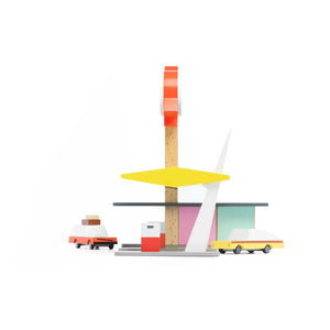 Candylab - Holz-Tankstelle