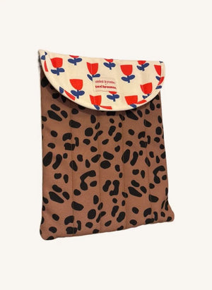 Mini Kyomo - Leopar Desenli Laptop Kılıfı - Mini Kyomo x Taxi Brousse | Kahverengi