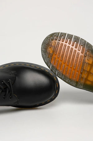 حذاء Dr. Martens 1461 من الجلد
