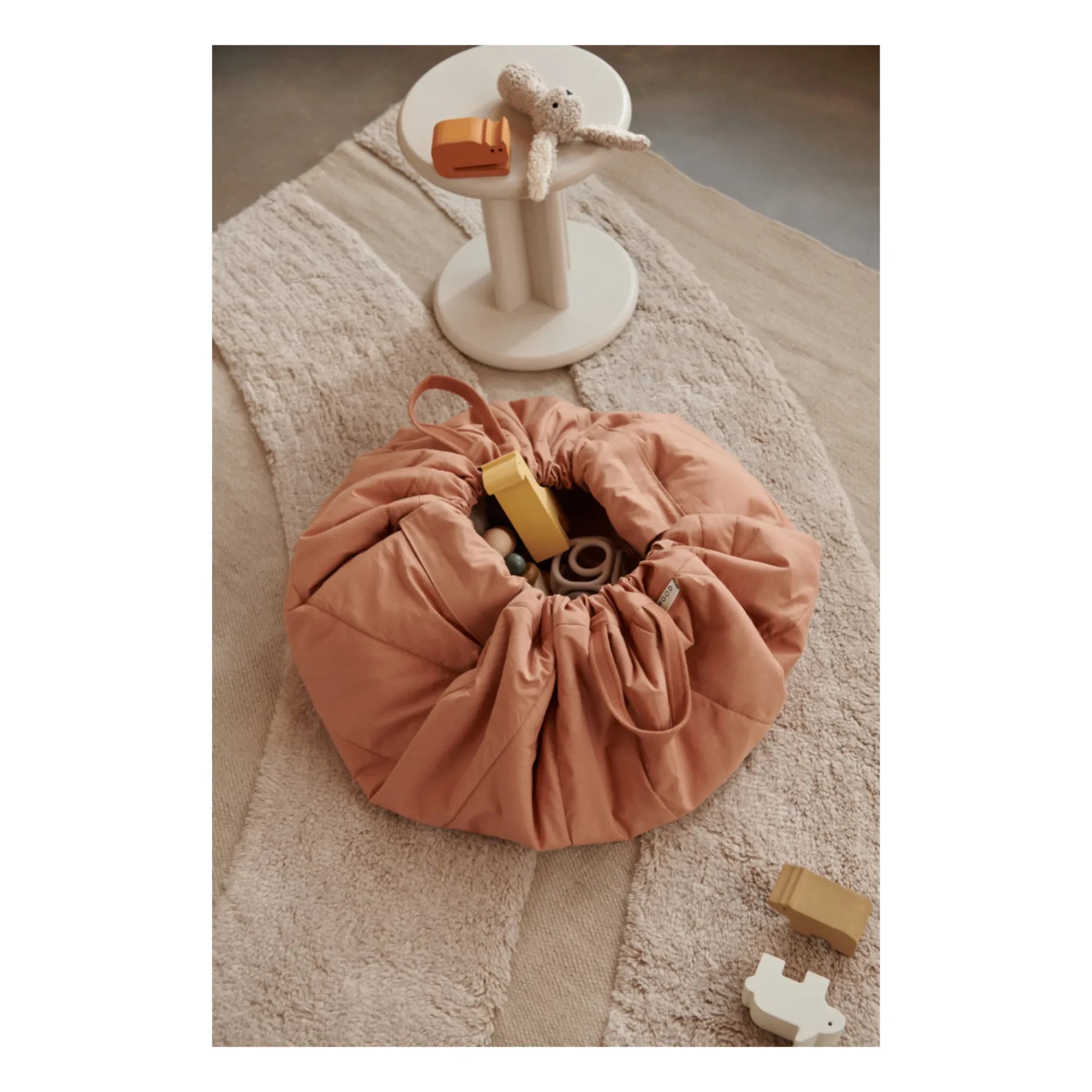 Liewood - Arnaud Teething Cube | Sandy