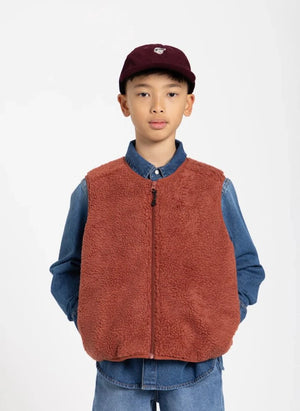 Smallable Kid - Giacca Manner in sherpa senza maniche | Rosso mattone