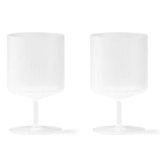 Ferm Living - Ripple şarap bardakları - 2'li set | Beyaz