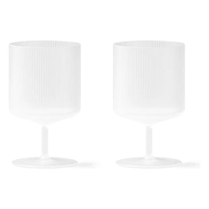 Ferm Living - Ripple şarap bardakları - 2'li set | Beyaz