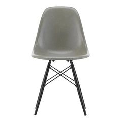 Vitra - DSW Fiberglas Sandalye - Charles & Ray Eames, 1950 | Eames Raw Umber