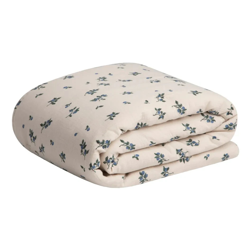 garbo&friends - Blaubeere Baumwoll-Musselin-Decke | Off-White