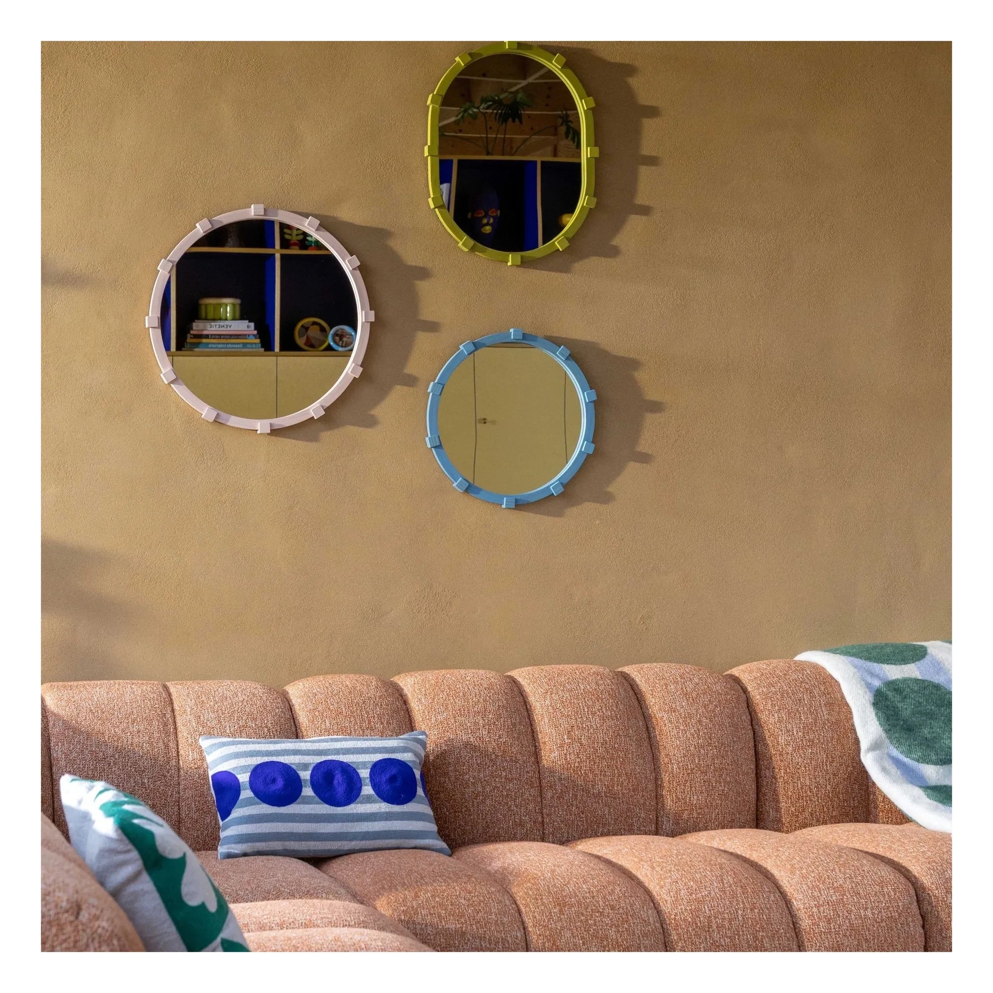 &Klevering - Espejo redondo Chunk | Rosa claro