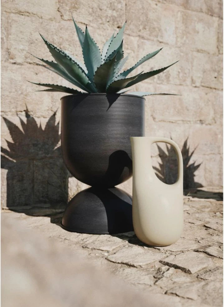 Ferm Living - Kum Saati Saksı | Siyah