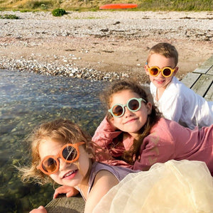 Dinossi - Sustainable Children's Sunglasses Round Model - Pink 
