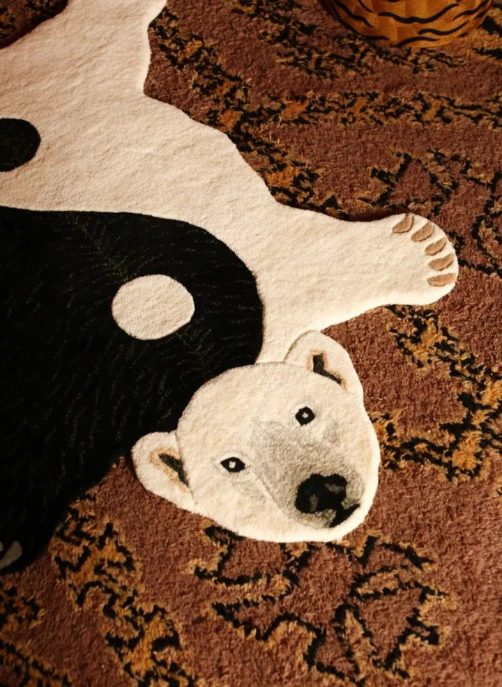 Doing Goods - Polar Ayı Yün Halı | Siyah