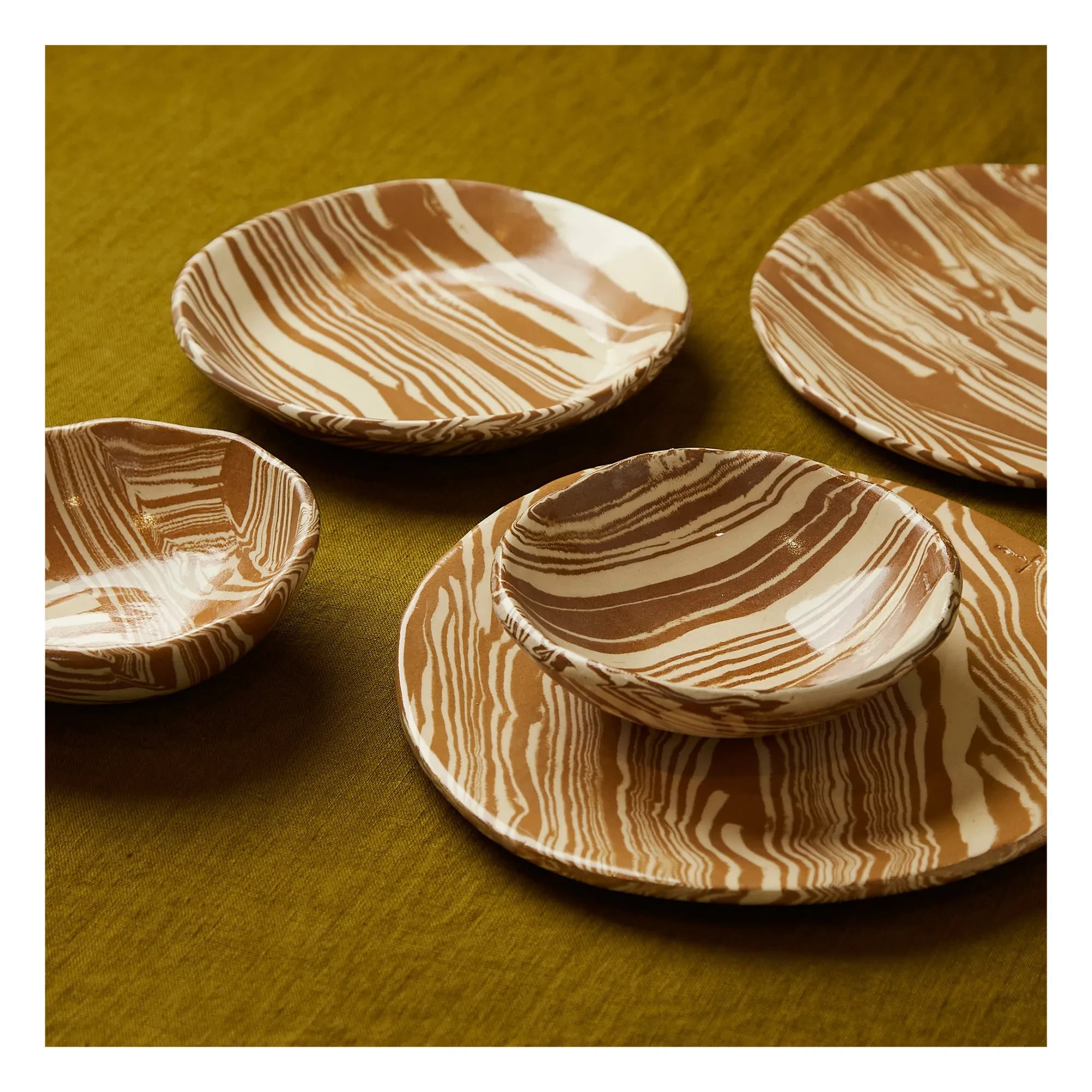 Franca Atelier - Mixed Clay Plates - Set of 2 | Brown Marble