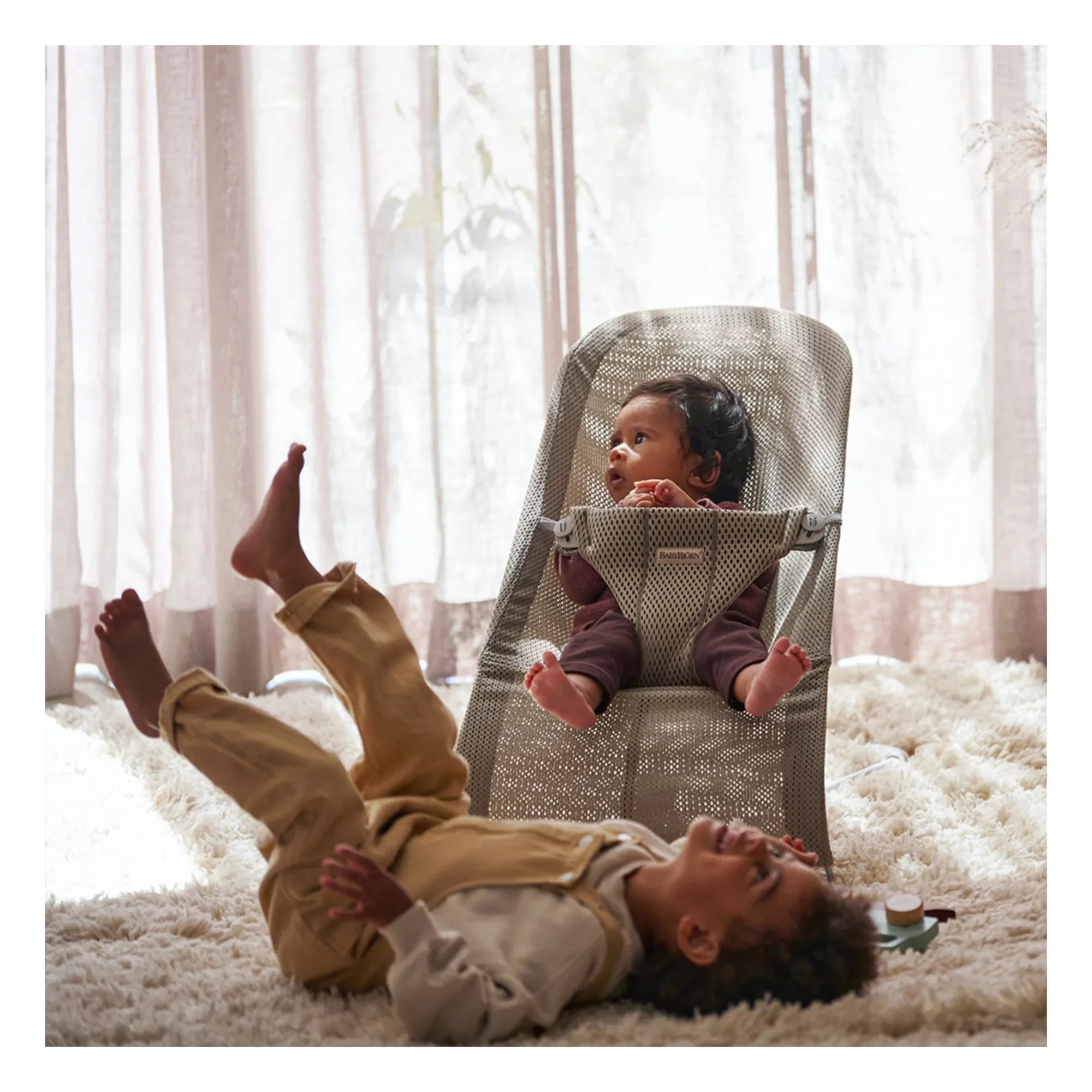BabyBjörn - Hamaca ergonómica Bliss de malla transpirable | Beige