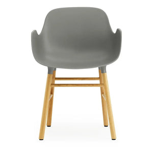 Normann Copenhagen - Form Stuhl mit Armlehnen, Eiche | Grau