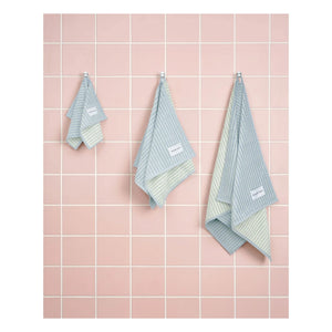 Maison Deux - Striped bath towel | Blue