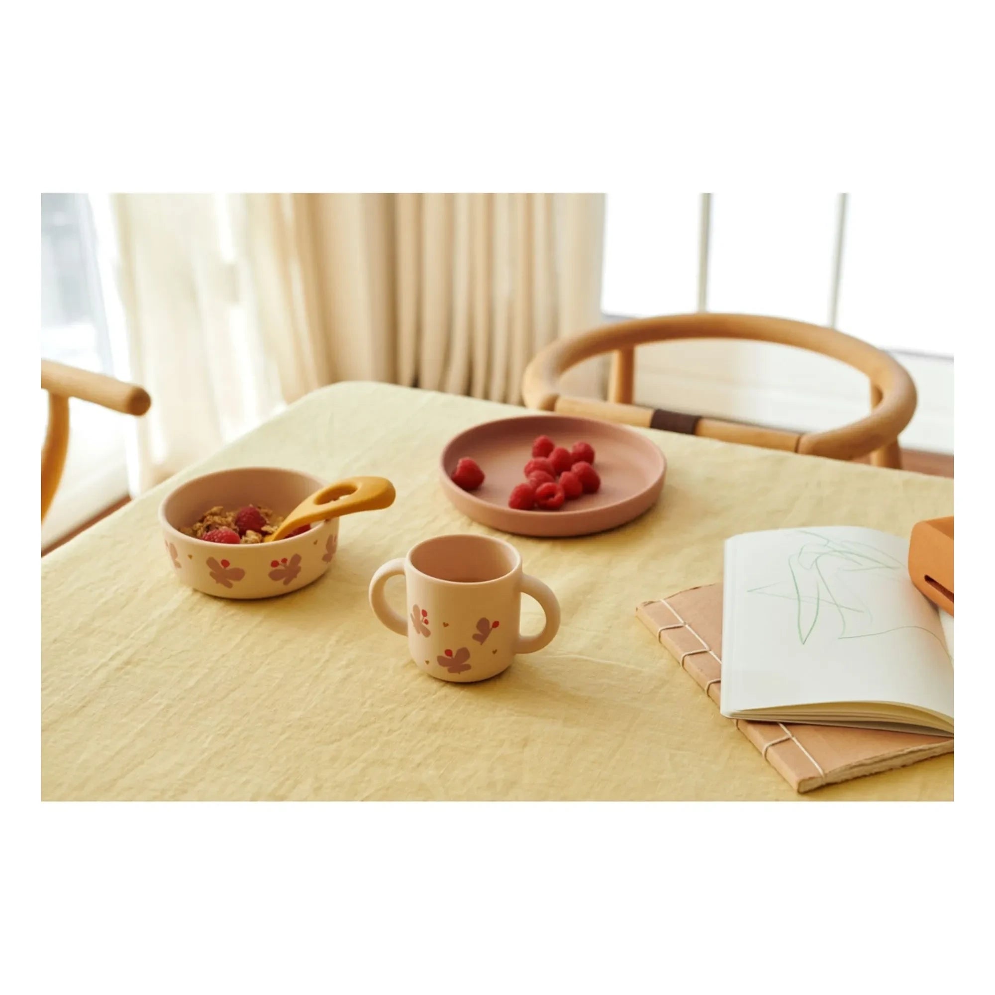 Liewood - Vivi silikon yemek seti - 4'lü Set | Butterfly/Apple blossom