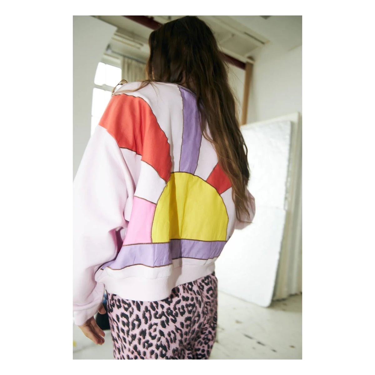 Lollys Laundry - Sunset Sydney Sweatshirt | Pink