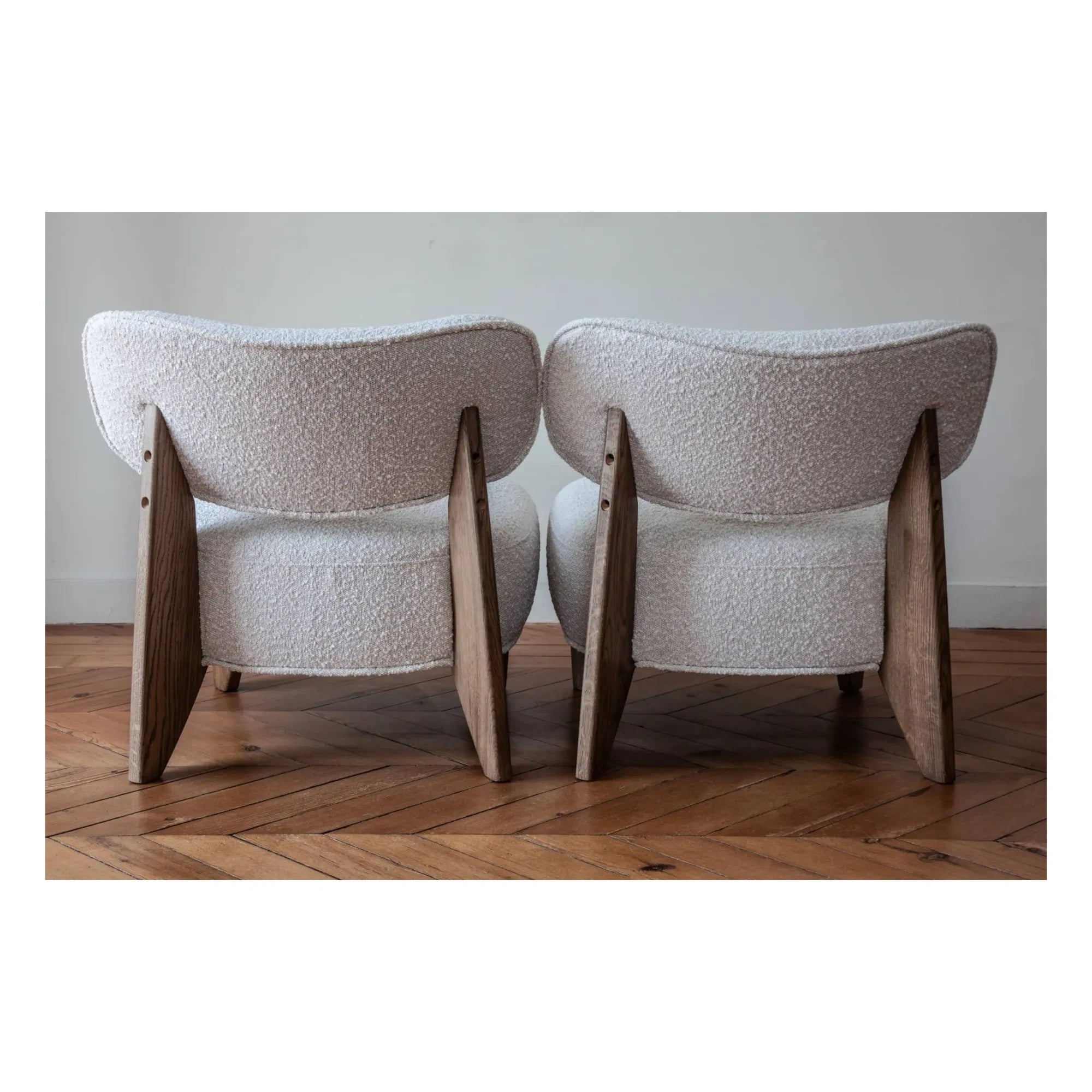 Panac Edition - Nicolo Bouclé und Räuchereiche Sessel - 65 cm | Gebrochenes Weiß