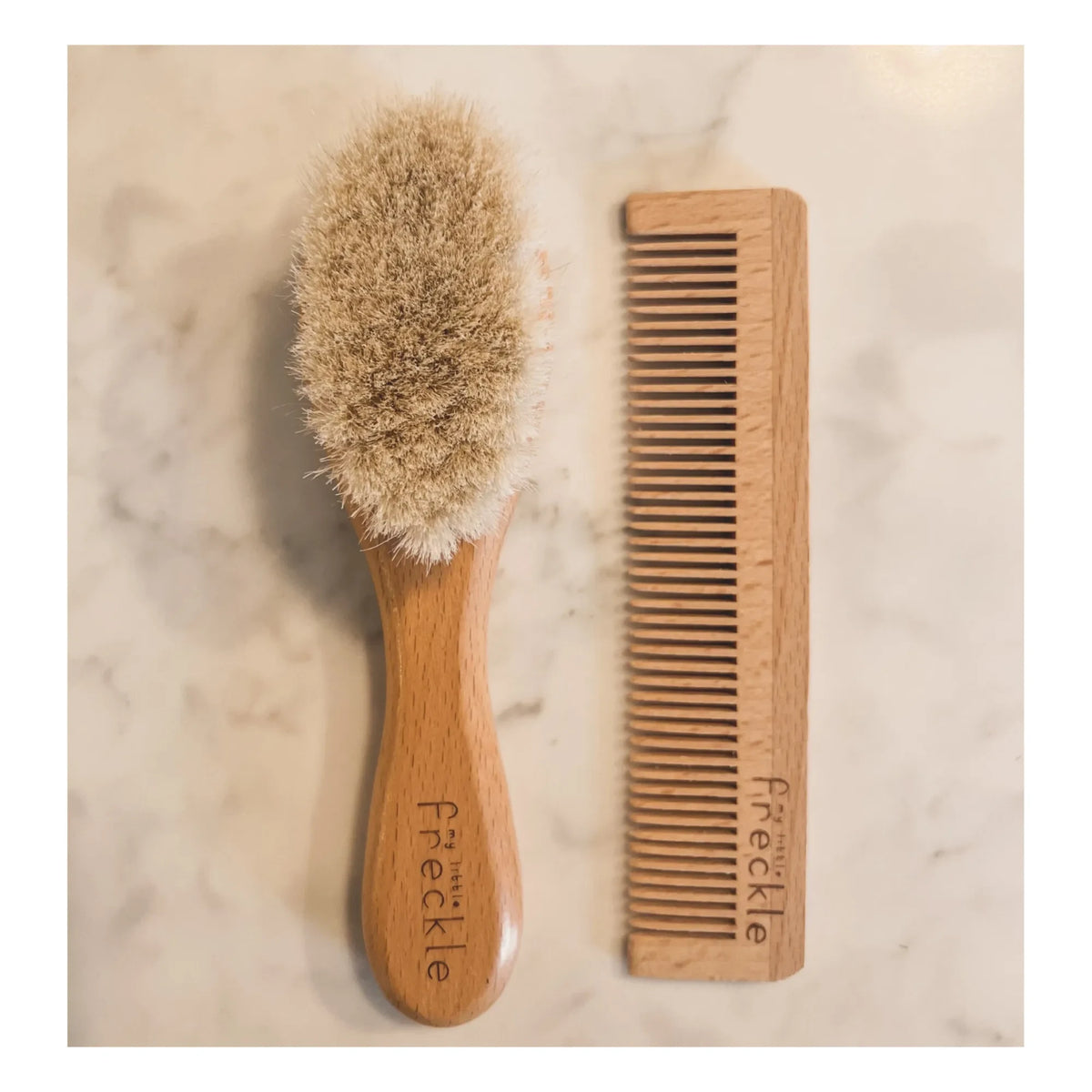 My Little Freckle - Set cepillo para el cabello + peine + bolsa Sherpa | Beige