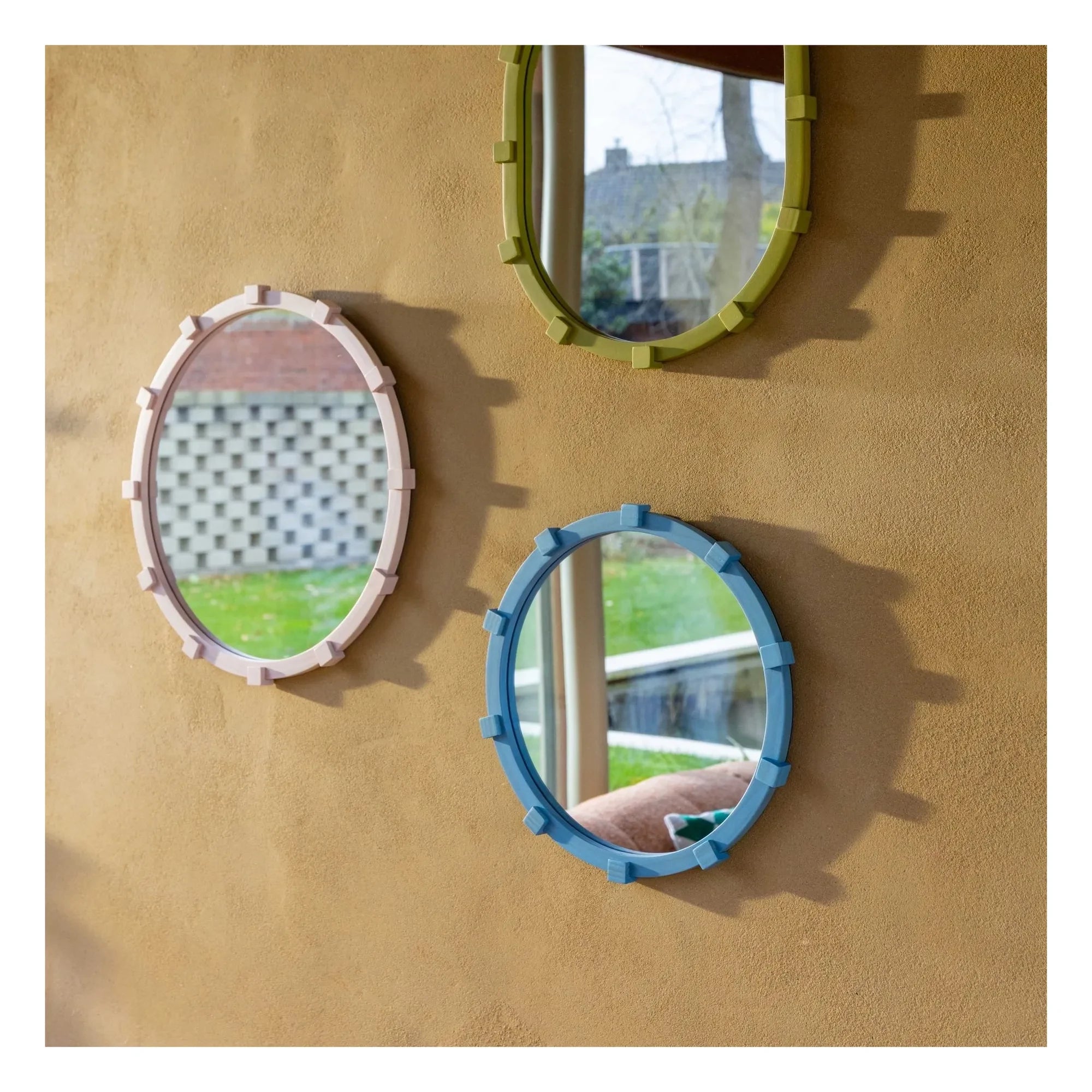 &Klevering - Espejo redondo Chunk | Rosa claro