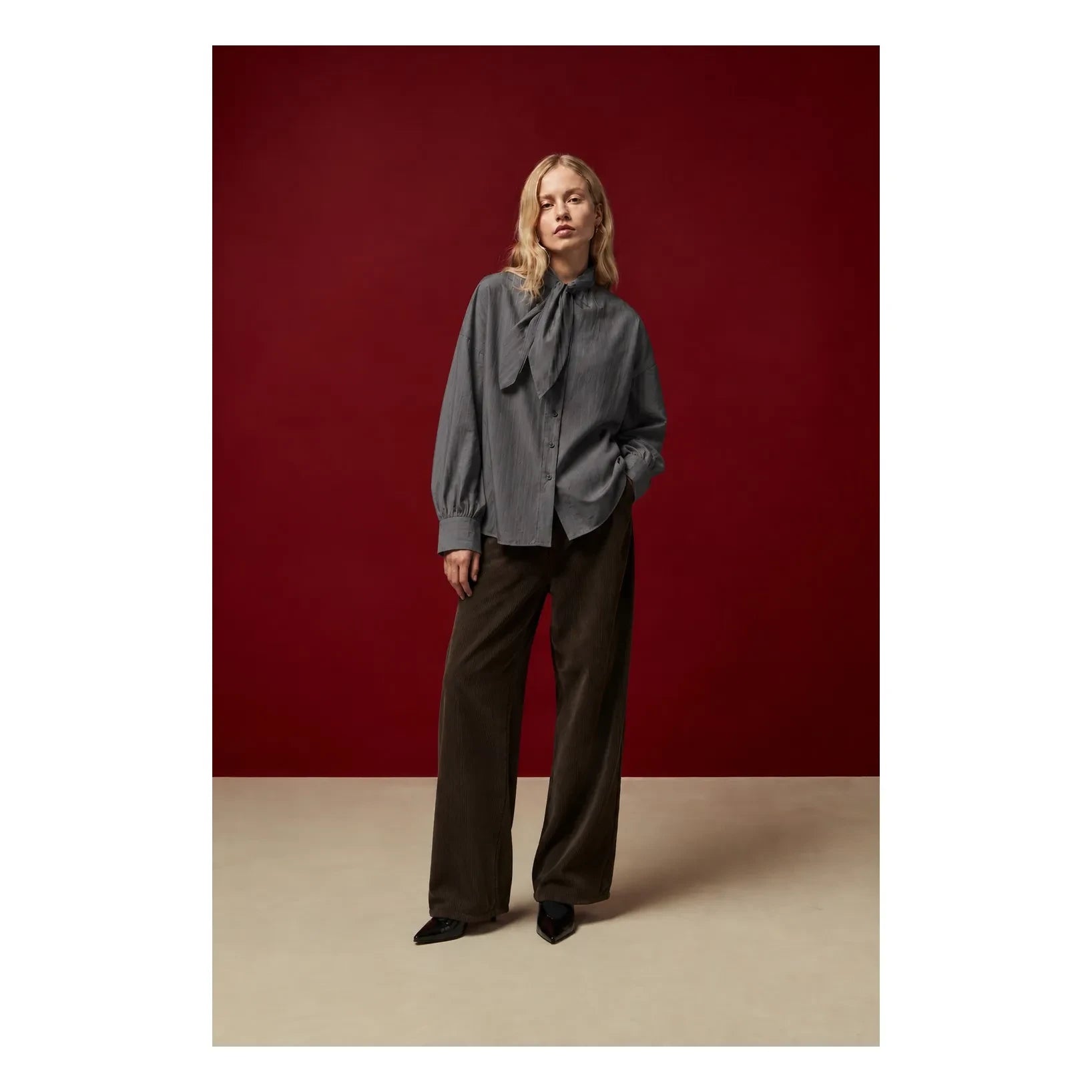 BELLEPIECE - Tom Cotton Poplin Bluse | Steel