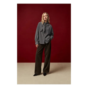 BELLEPIECE - Tom Cotton Poplin Bluse | Steel