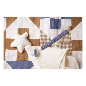 Editions Aimable - Auguste clip para chupete | Chambray azul