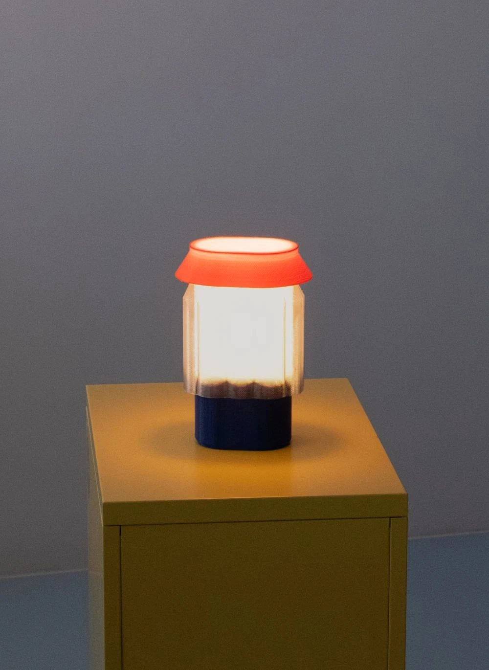 Warren & Laëtitia - Nour Lampe | Elektrisches Blau