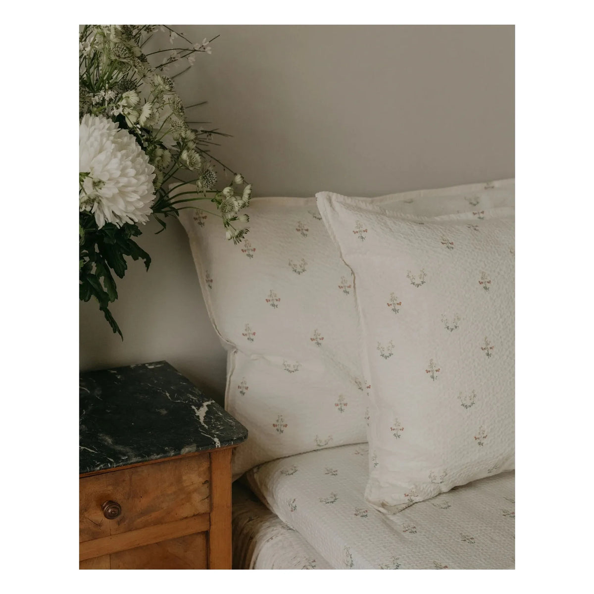 garbo&friends - La Fraise Pillow Cover