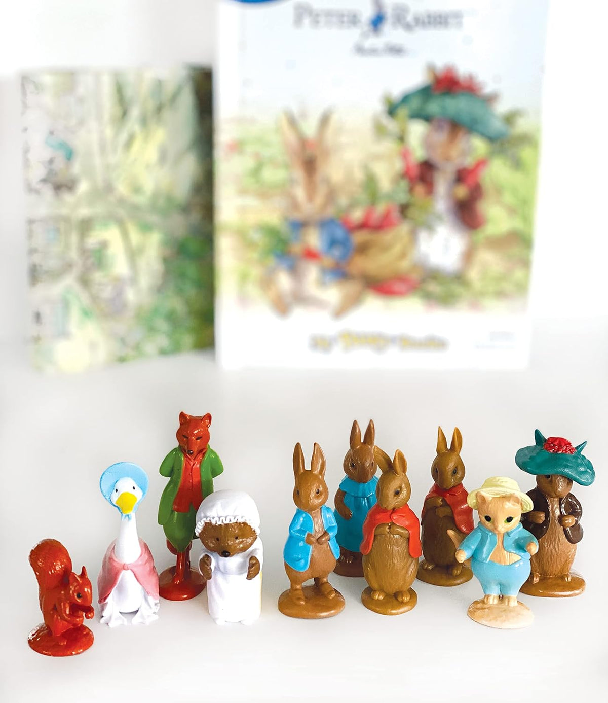 Phidal - Peter Rabbit Figurine English Activity and Story Book