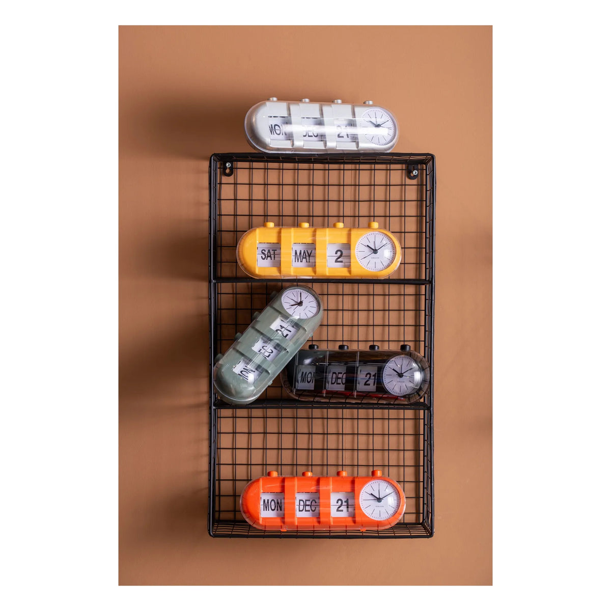 Present Time - Retro Wecker mit Röhrenanzeige | Orange