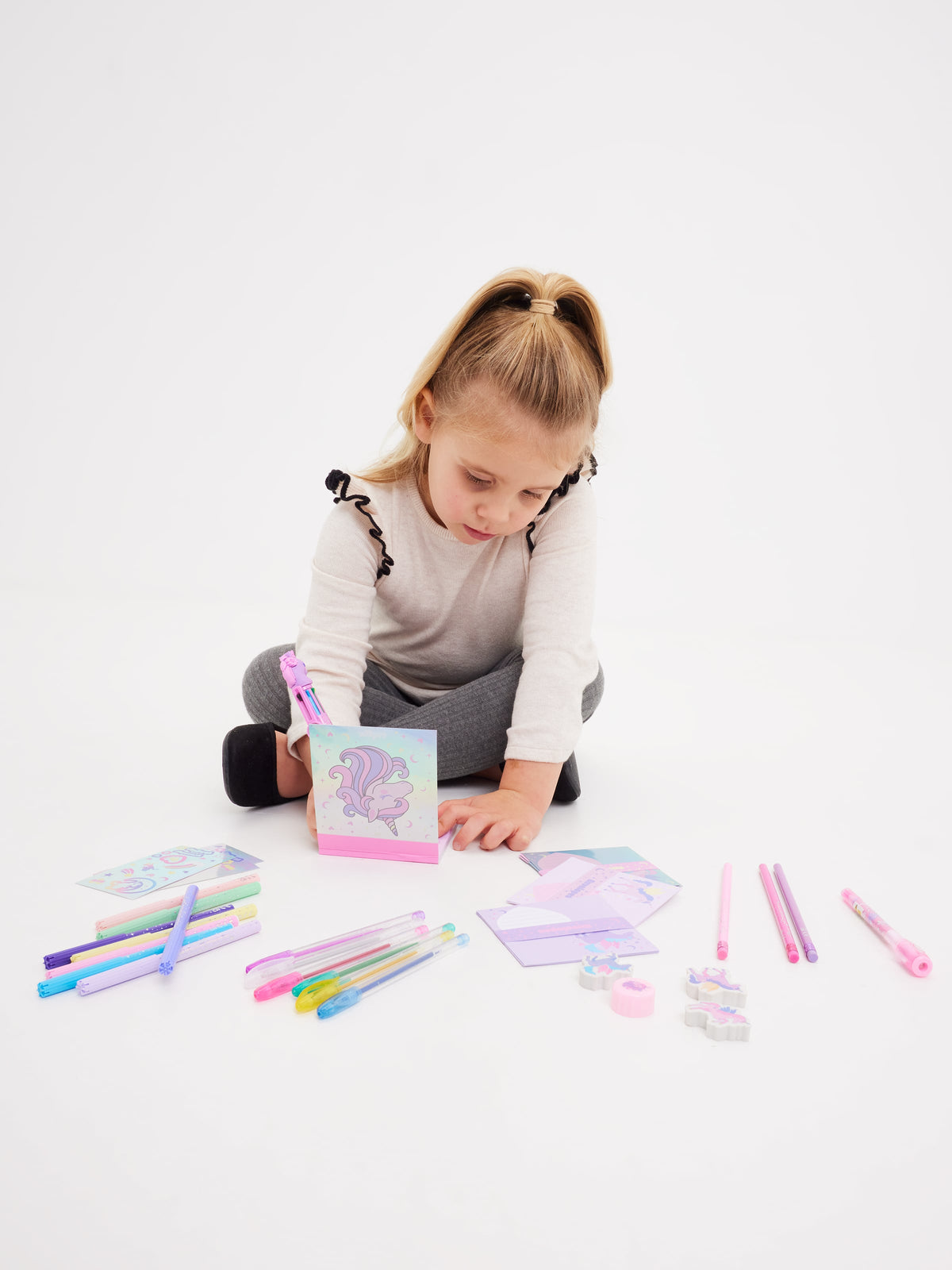 Smiggle - Set de pintura y escritura Spy Time