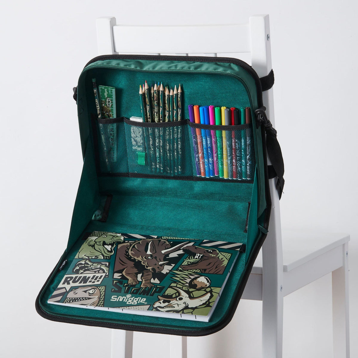 Smiggle - Studio Çantalı Boyama ve Kırtasiye Seti